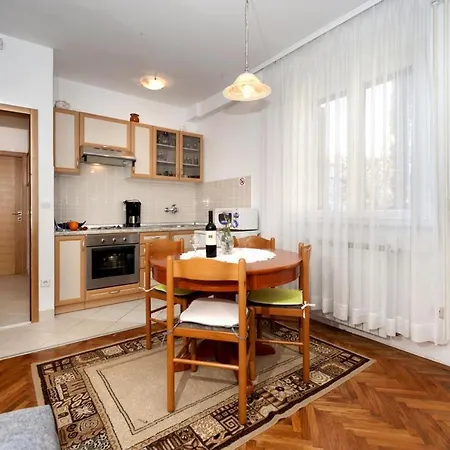 2216b * Poreč